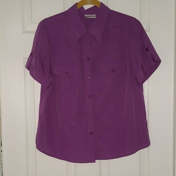Apparenza Tops - Apparenza purple button top Sz PL